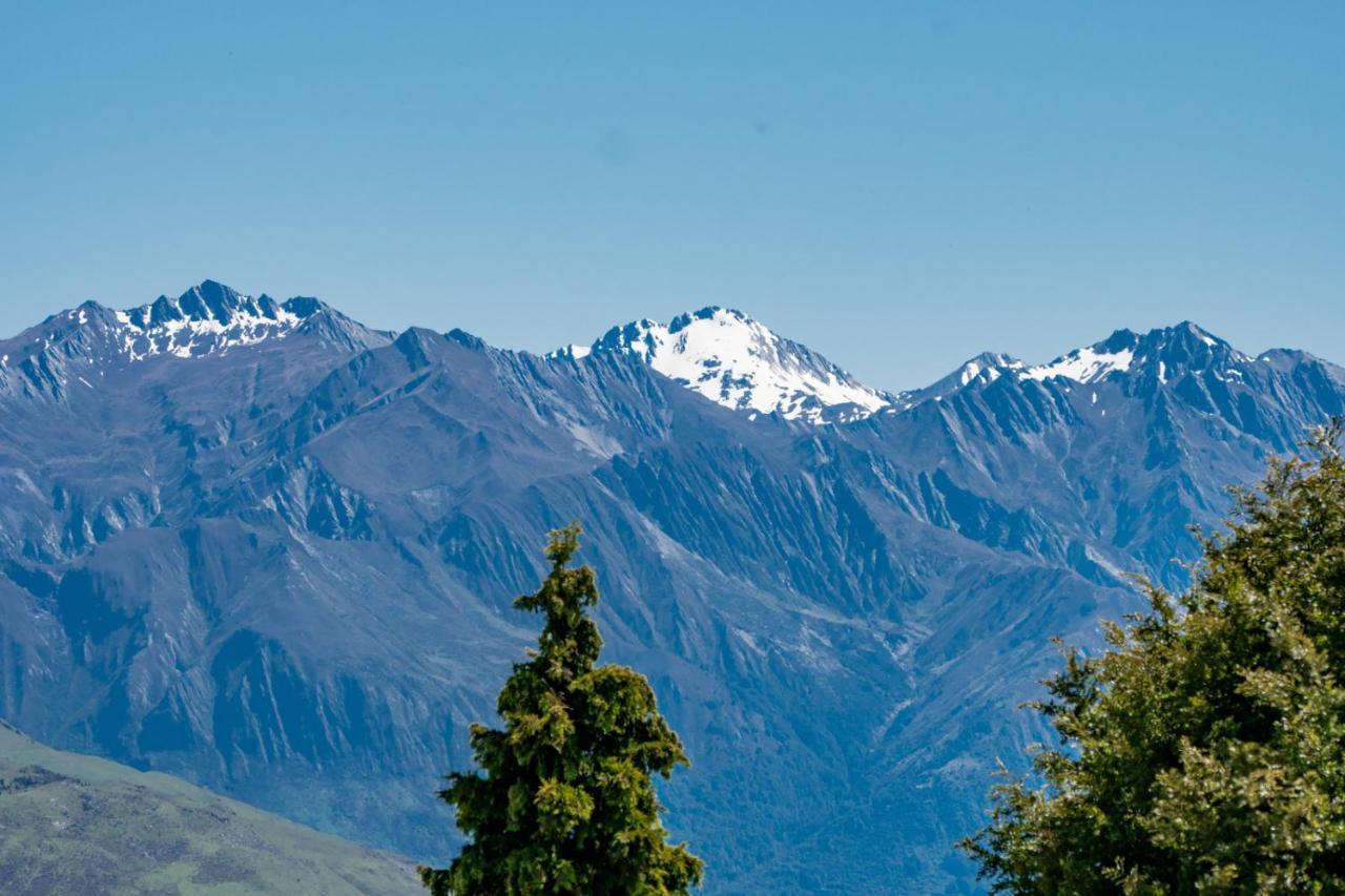Views On Parry - Lake Hawea Holiday Home Exterior foto