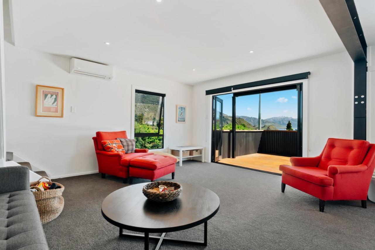 Views On Parry - Lake Hawea Holiday Home Exterior foto