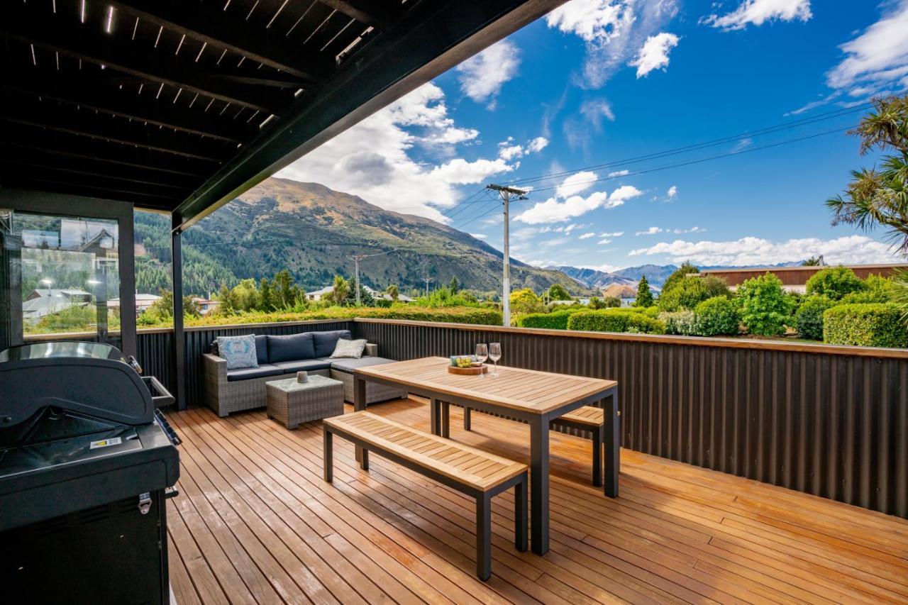 Views On Parry - Lake Hawea Holiday Home Exterior foto
